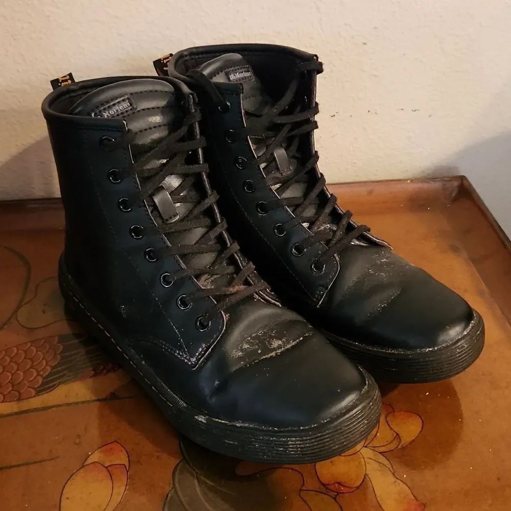 Dr. Martens Sheridan Boots Ladies 9